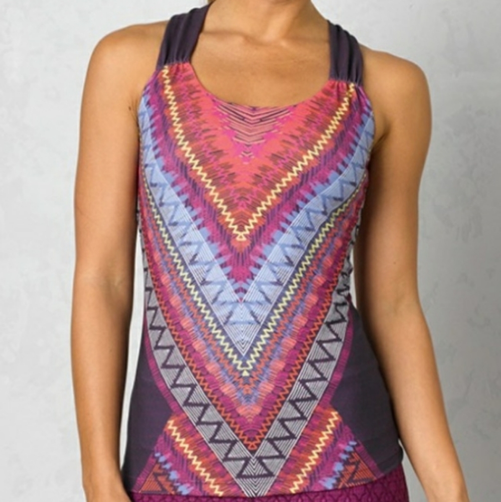 Parana phoebe top, size small